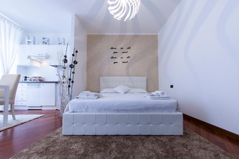 Hemeras Boutique Homes - Design Apartments In Milan Center المظهر الخارجي الصورة